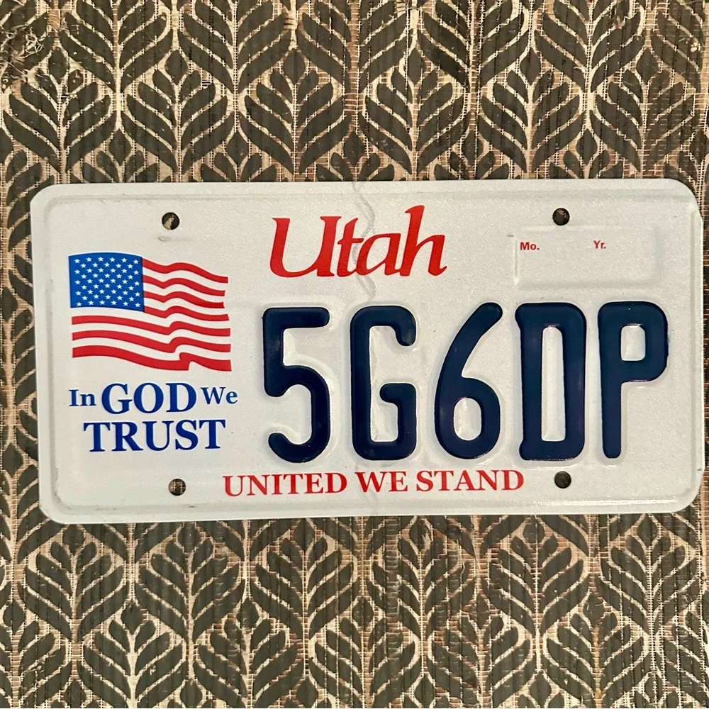 Utah In God We Trust United We Stand License Plate